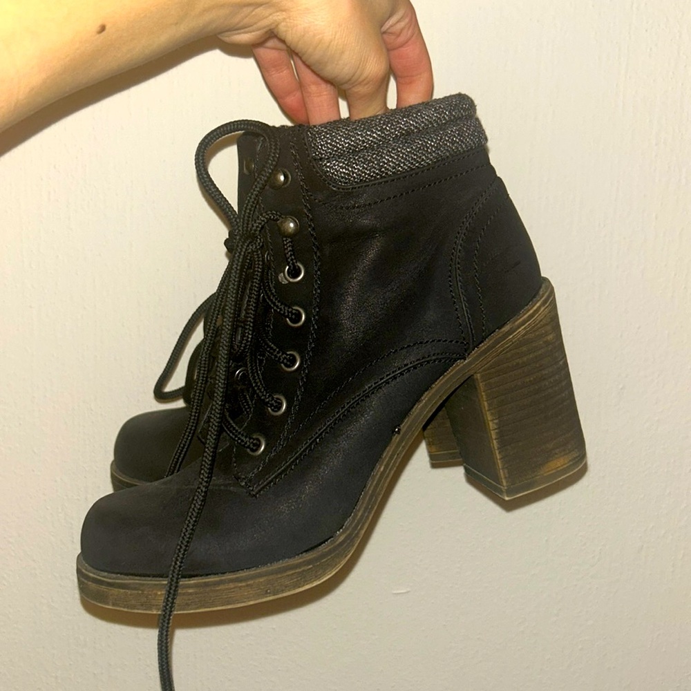 Black boots